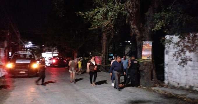 Hombre lanza gasolina y prende fuego a sus amigos en Hidalgo Hombre lanza gasolina y prende fuego a sus amigos en Hidalgo