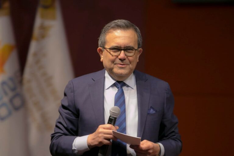 Ildefonso Guajardo declina aspiración presidencial Ildefonso Guajardo declina aspiración presidencial
