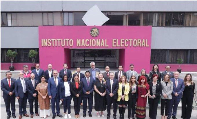 INE aprueba medidas contra AMLO por violencia política de genero INE aprueba medidas contra AMLO por violencia política de genero