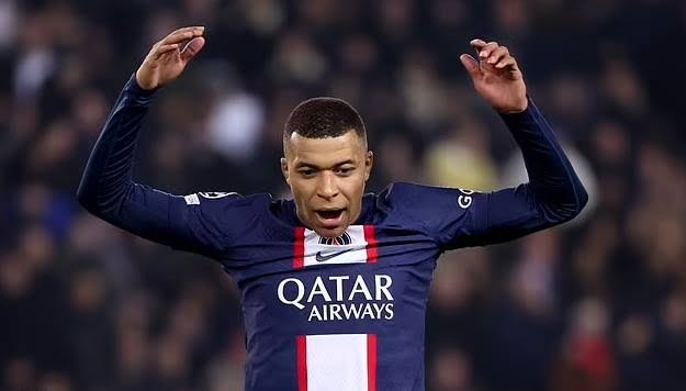 Captan a Mbappé en compañía de Kim Kardashian, especulan relación Captan a Mbappé en compañía de Kim Kardashian, especulan relación