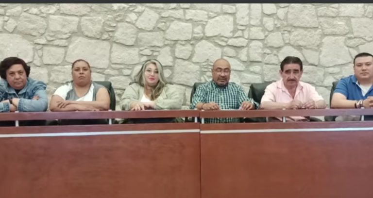 Asamblea Municipal de Apan, fija su postura contra comerciantes Asamblea Municipal de Apan, fija su postura contra comerciantes