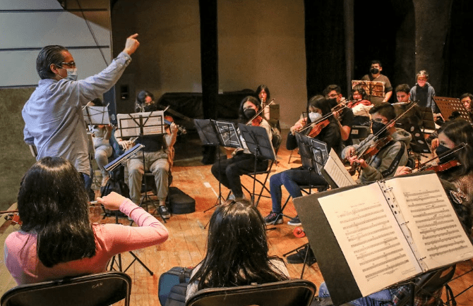 Realizan obra de teatro multidisciplinar