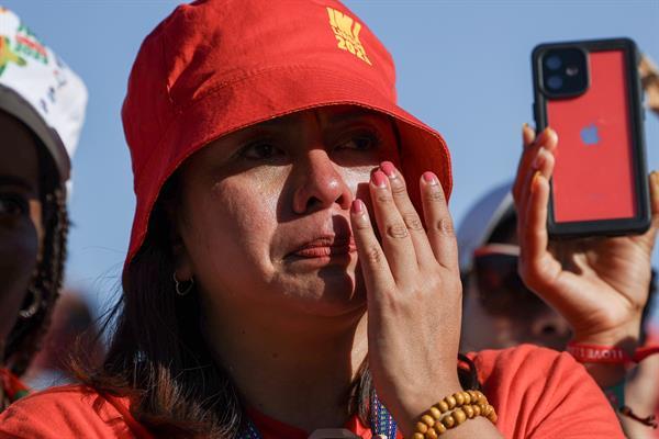 El papa pide a los jóvenes no fiarse de las ilusiones del mundo virtual en acto de la JMJ El papa pide a los jóvenes no fiarse de las ilusiones del mundo virtual en acto de la JMJ