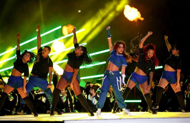 Anitta lanza dos nuevas canciones trilingües sobre amor y sexo en las favelas Anitta lanza dos nuevas canciones trilingües sobre amor y sexo en las favelas