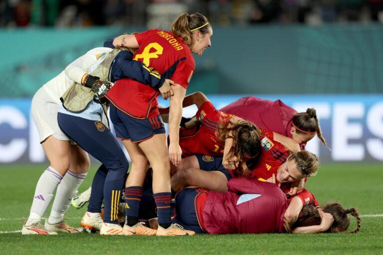 El deporte español celebra la clasificación de España para la final El deporte español celebra la clasificación de España para la final