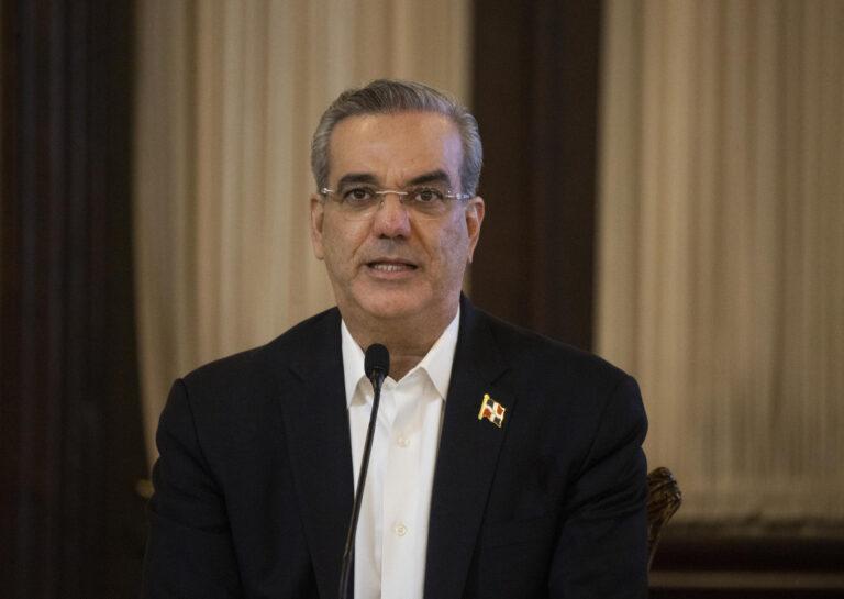 Rep. Dominicana firma un pacto para solucionar los problemas con el suministro y manejo del agua Rep. Dominicana firma un pacto para solucionar los problemas con el suministro y manejo del agua