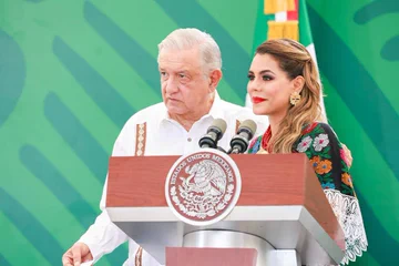 “Se rayaron” en Guerrero con la gobernadora Evelyn, afirma AMLO