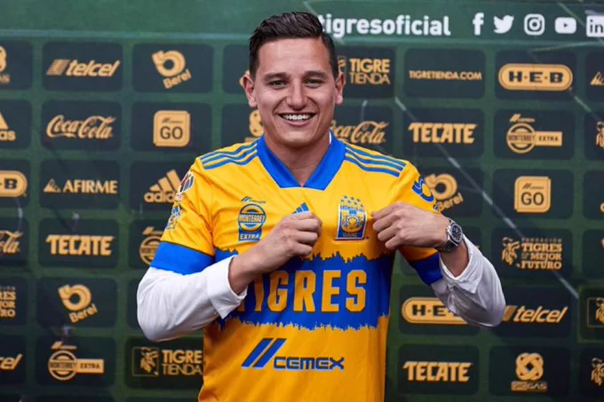 Thauvin presenta una demanda millonaria contra Tigres