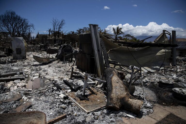 Al menos 110 personas han muerto en los incendios en Hawái