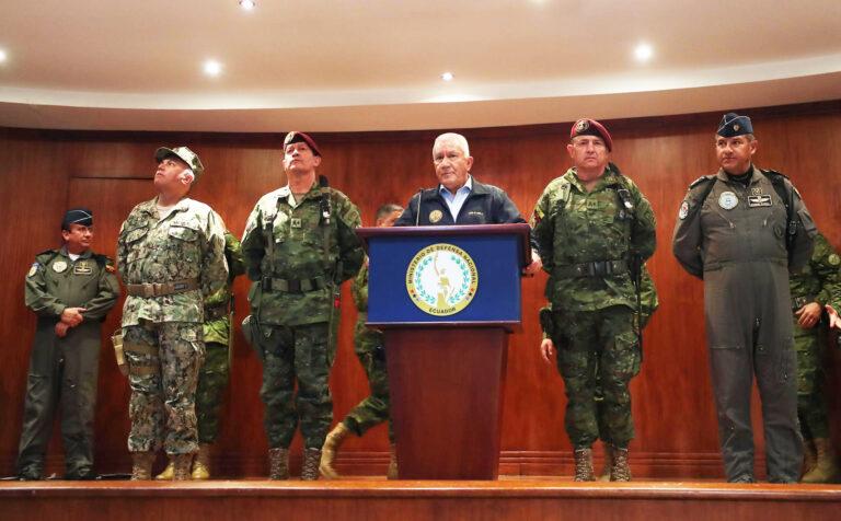 Las Fuerzas Armadas comienzan el despliegue por Ecuador Las Fuerzas Armadas comienzan el despliegue por Ecuador