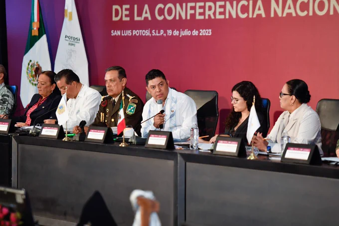 AMLO lamenta muertes por explosivos del crimen organizado AMLO lamenta muertes por explosivos del crimen organizado