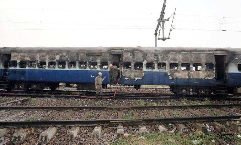 Mueren nueve personas por un incendio en un vagón de tren