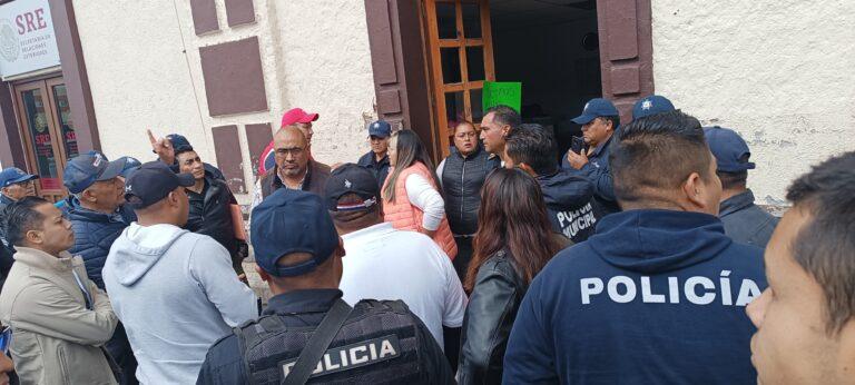Crece inconformidad de policías municipales, contra regidor  