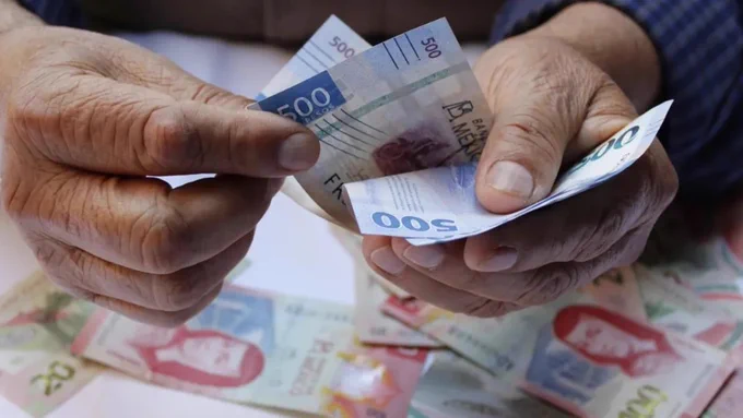 En México, 35.5 millones de trabajadores sin ingresos suficientes En México, 35.5 millones de trabajadores sin ingresos suficientes