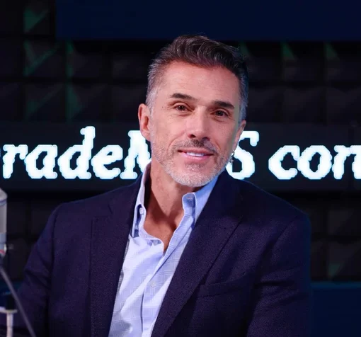 Mayer llama “enfermos sexuales” a críticos de lo que le hizo a Nicola Mayer llama “enfermos sexuales” a críticos de lo que le hizo a Nicola