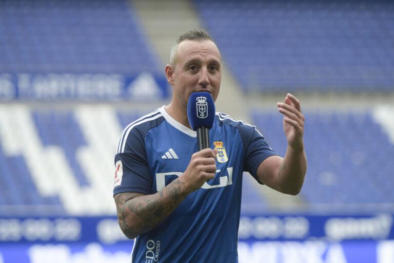 Cazorla: “He soñado muchas veces con mi debut en el Real Oviedo” Cazorla: “He soñado muchas veces con mi debut en el Real Oviedo”