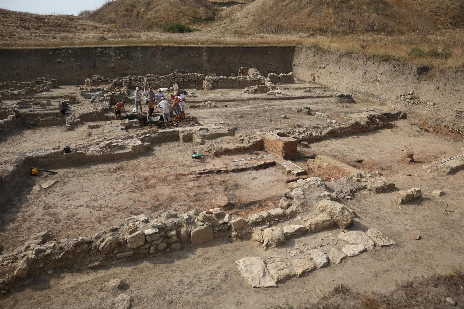 Un grupo de arqueólogos descubre una sinagoga de hace 2.000 años en el sur de Rusia