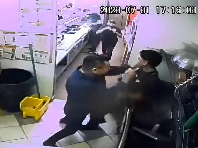 Dan de alta a joven trabajador de Subway agredido en SLP Dan de alta a joven trabajador de Subway agredido en SLP