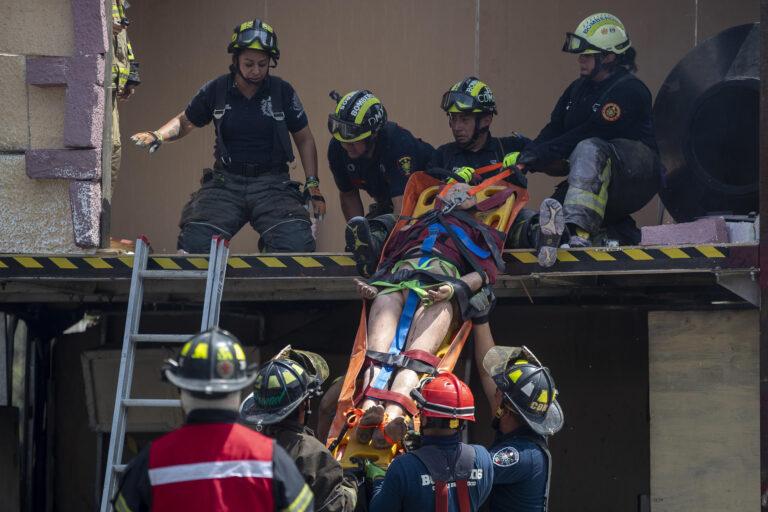 México realiza un histórico simulacro nacional en el aniversario de sus peores temblores