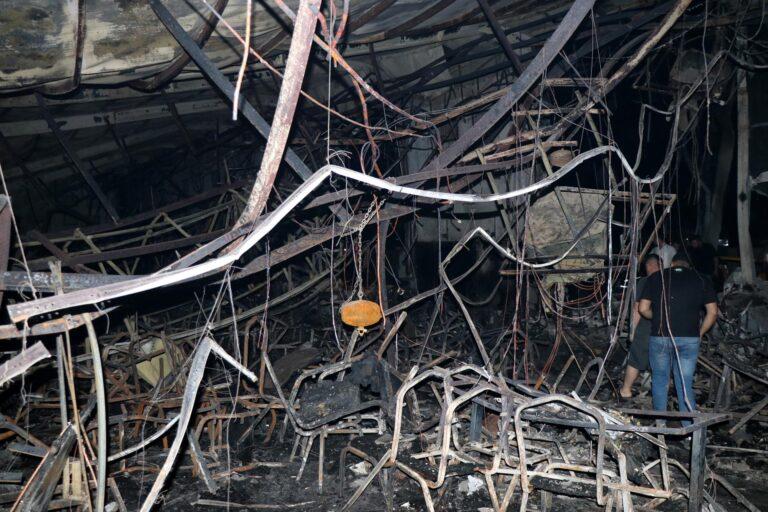 Suben a 114 los muertos por el incendio durante una boda en el norte de Irak Suben a 114 los muertos por el incendio durante una boda en el norte de Irak