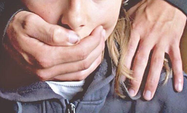 Dictan dos años y ocho meses a mujer por abusar sexualmente de su nieto Dictan dos años y ocho meses a mujer por abusar sexualmente de su nieto