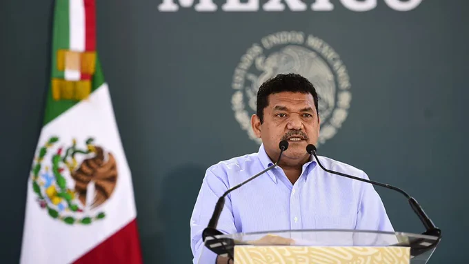 Esto dice Javier May en su carta de renuncia entregada a AMLO