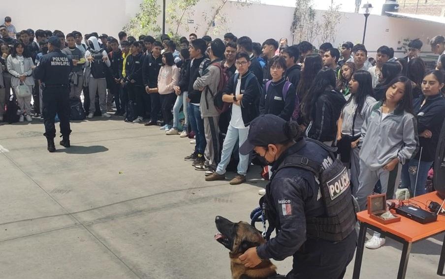 Imparten plática de prevención de adicciones a alumnos del Cobaeh