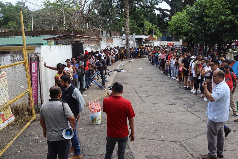Las solicitudes de asilo en México suben un 30 % en 2023 y saturan la frontera sur Las solicitudes de asilo en México suben un 30 % en 2023 y saturan la frontera sur
