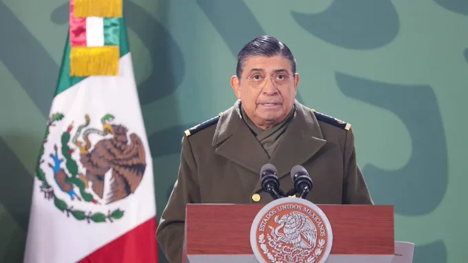 Xóchitl Gálvez alista reunión con Luis Cresencio Sandoval