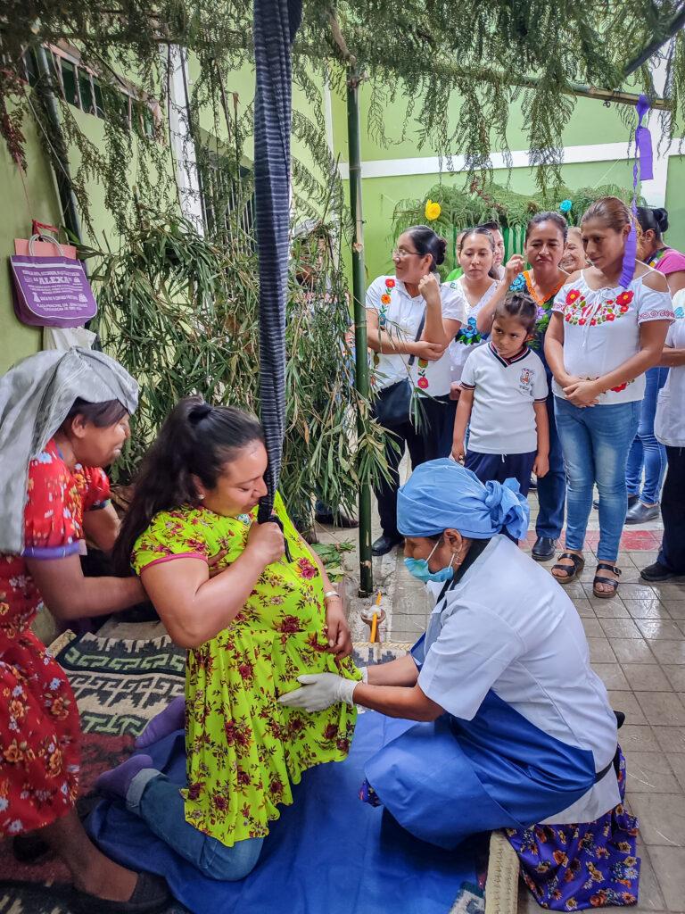 Encuentro de parteras tradicionales