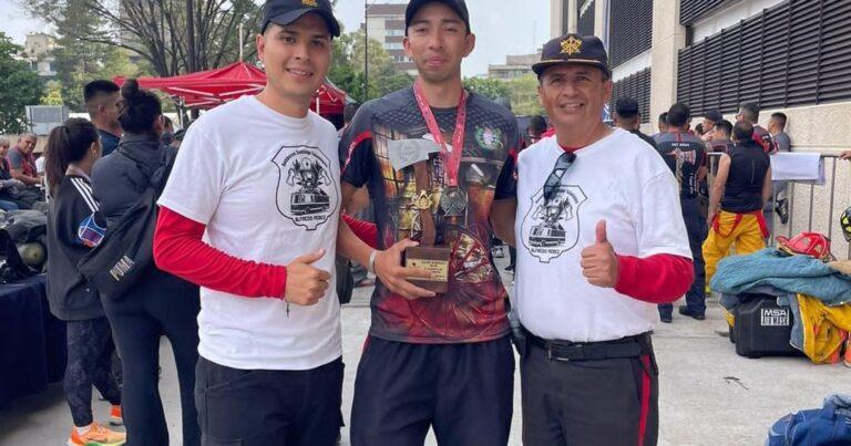 Destacan bomberos santiaguenses en torneos deportivos estatal y nacional Destacan bomberos santiaguenses en torneos deportivos estatal y nacional