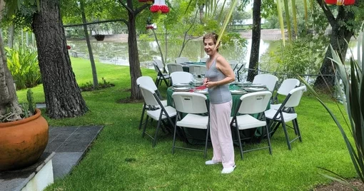 Marta Sahagún reaparece para un asado patrio de Vicente Fox Marta Sahagún reaparece para un asado patrio de Vicente Fox