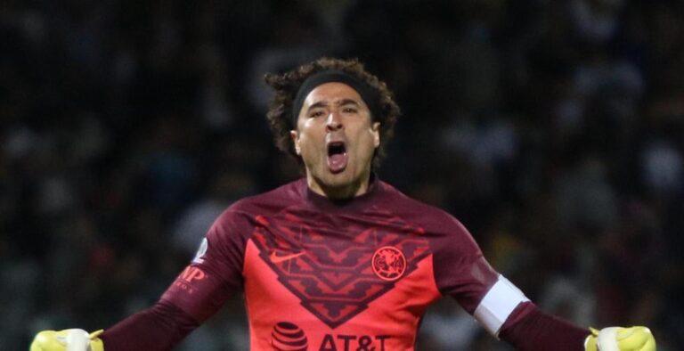 Álvaro Morales explota contra Guillermo Ochoa Álvaro Morales explota contra Guillermo Ochoa