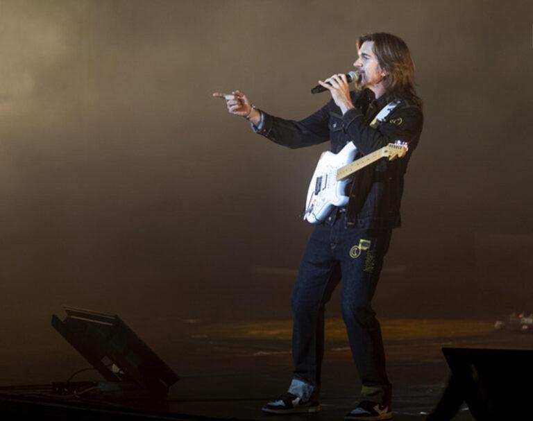 Juanes arranca con fuerza roquera en Marbella la gira europea de su álbum “Vida cotidiana” Juanes arranca con fuerza roquera en Marbella la gira europea de su álbum “Vida cotidiana”