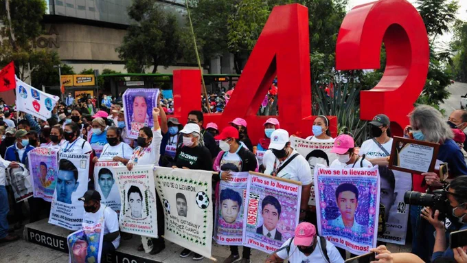 Familiares de normalistas piden homologar procesos penales Familiares de normalistas piden homologar procesos penales