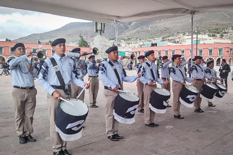 Celebran el Primer Concurso de Bandas de Guerra