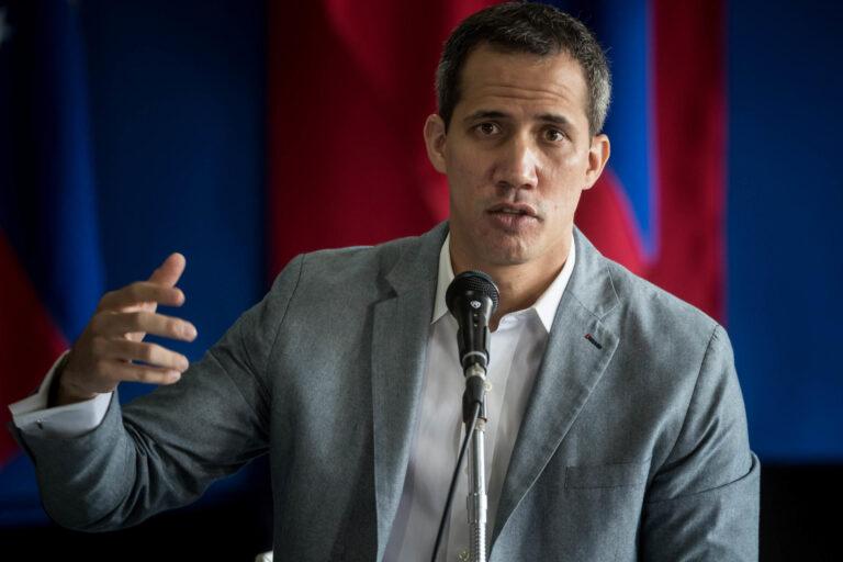 Guaidó emplaza a Maduro a ir “juntos” ante la Fiscalía de EE.UU. o al tribunal de la Haya