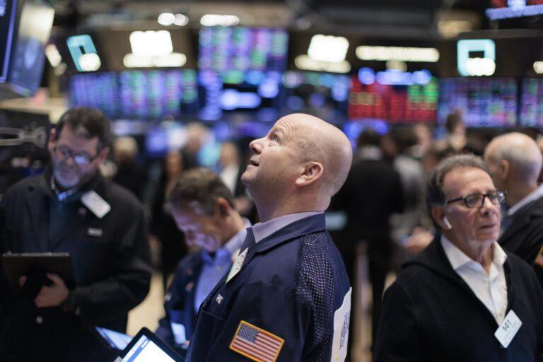 Wall Street cierra en verde y el Dow Jones sube un 0,87 %