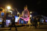 Atlixco instala calaveras gigantes para festejar el Día de Muertos