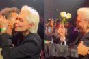 Carolina Herrera recibe flores y un beso de Luis Miguel