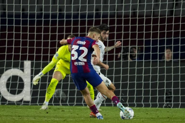 El Barça sufre al final pero mantiene el pleno en Europa El Barça sufre al final pero mantiene el pleno en Europa
