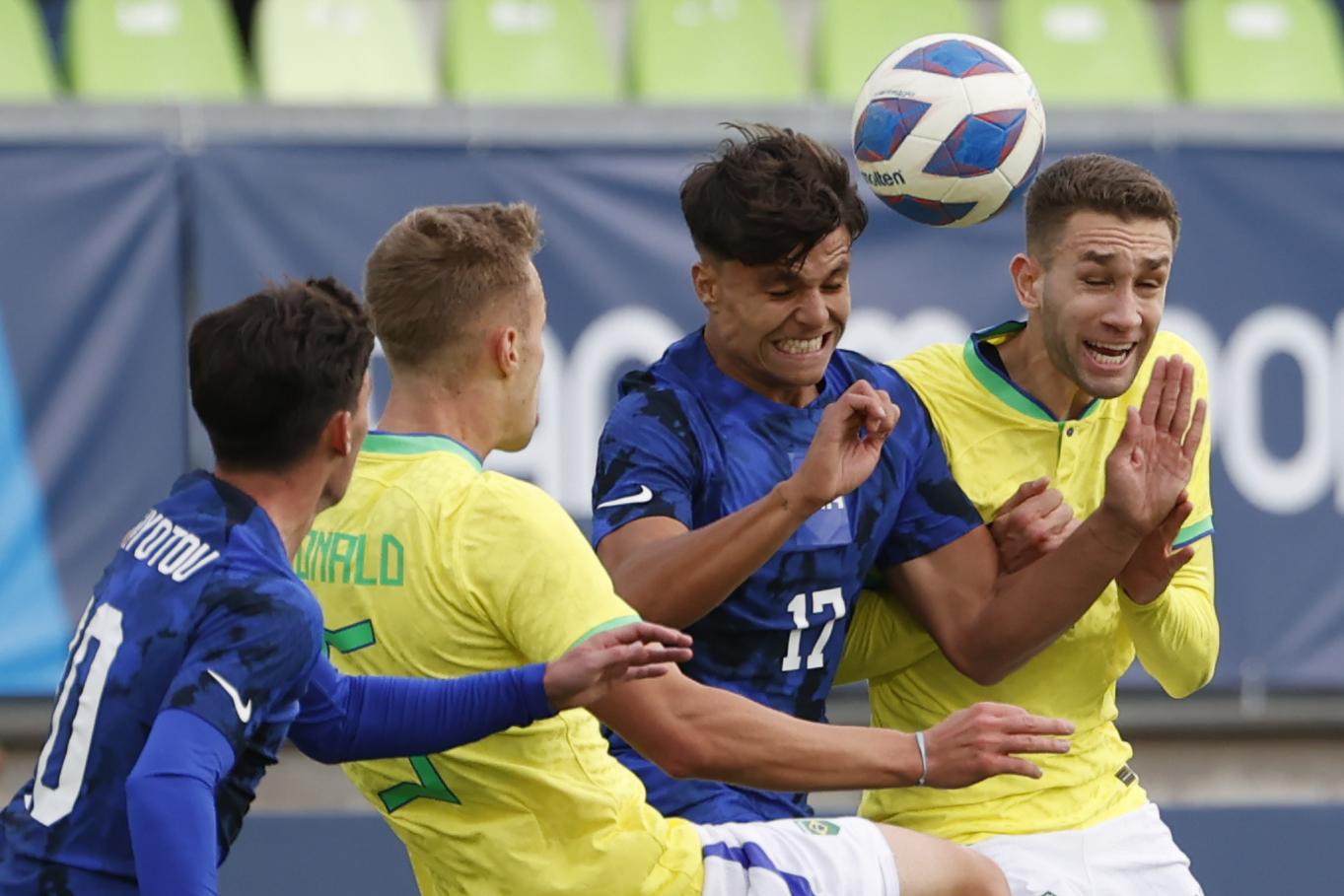 México y República Dominicana empatan sin goles y quedan al borde de la eliminación