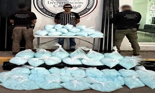 Lo atoran porque transportaba más de 2,5 millones de pastillas de fentanilo en Sinaloa Lo atoran porque transportaba más de 2,5 millones de pastillas de fentanilo en Sinaloa