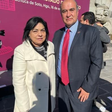 Adelfa Zuñiga tiene en el abandono a su escuela privada Adelfa Zuñiga tiene en el abandono a su escuela privada