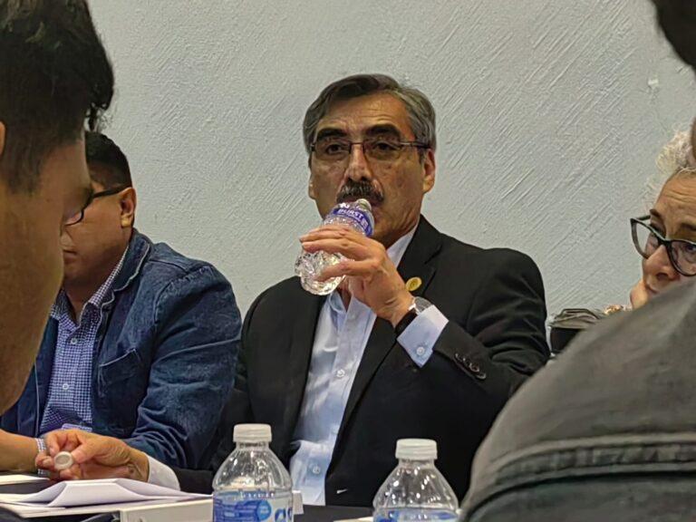 Falta rector de la UAEH a  mesa de diálogo con el gobernador y estudiantes