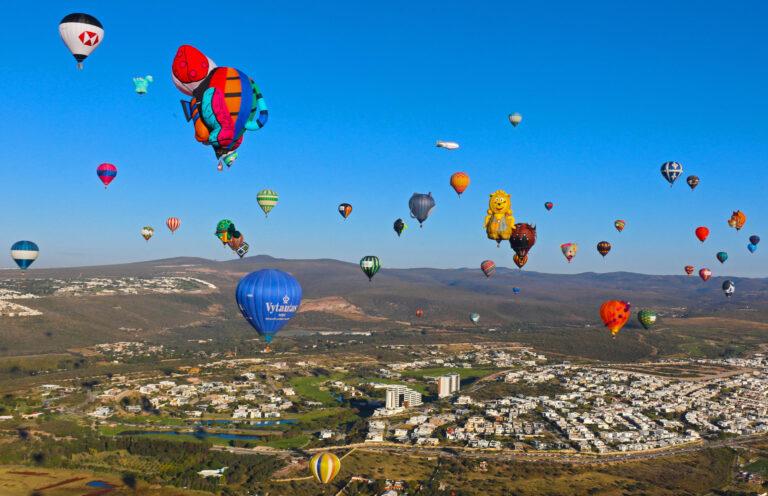 El Festival Internacional del Globo comienza en México afectado por la sequía