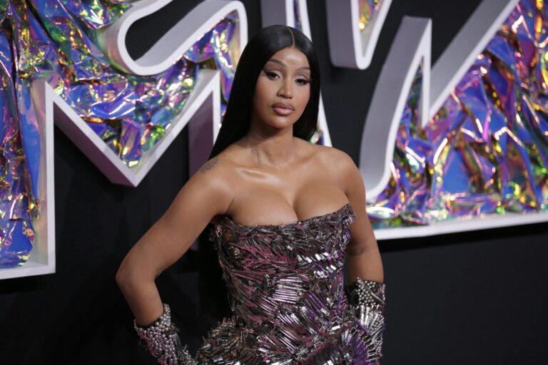 Cardi B dice que con los nuevos recortes en Nueva York “las ratas nos van ahogar”