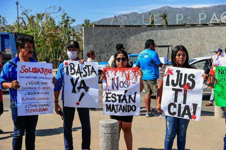 Periodistas protestan tras ataque a tiros contra colegas 