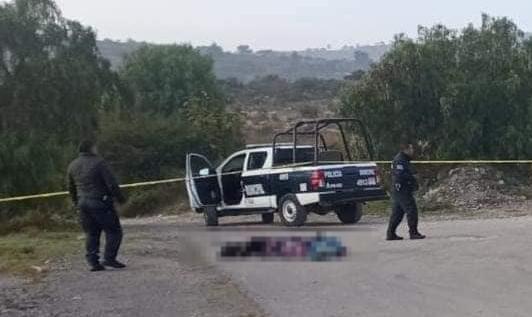 Reportaron el hallazgo de un cadáver decapitado y envuelto en una cobija