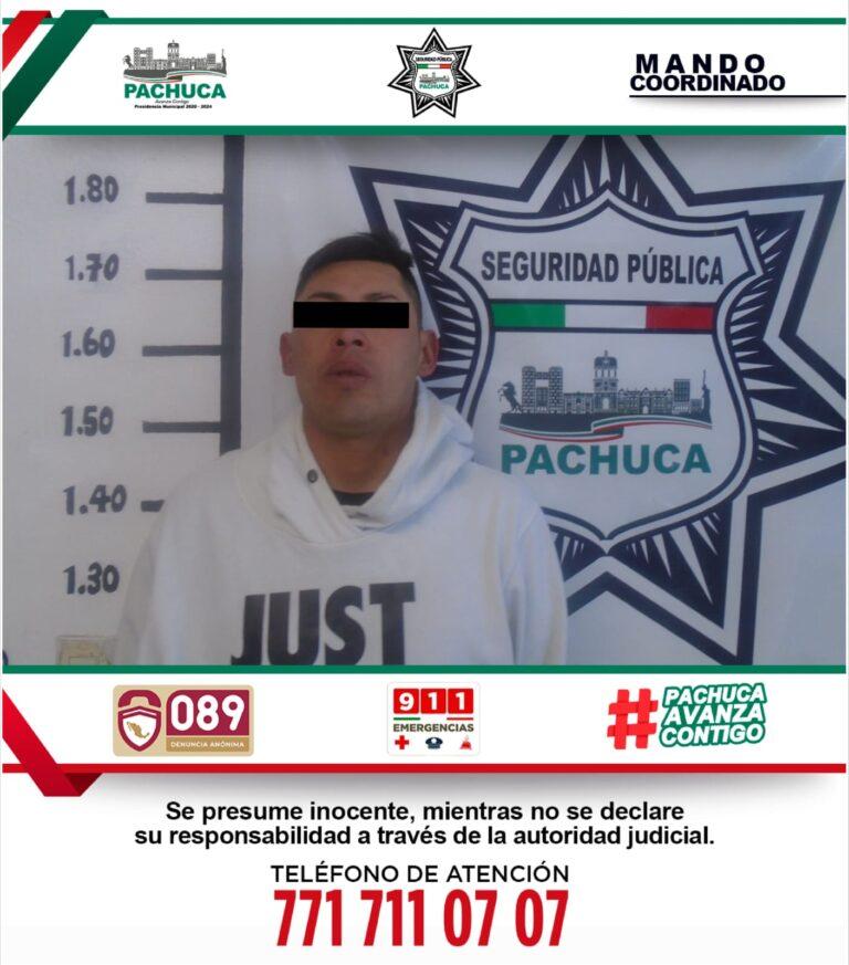 Policía de Pachuca detiene a un hombre por portación de presunta droga